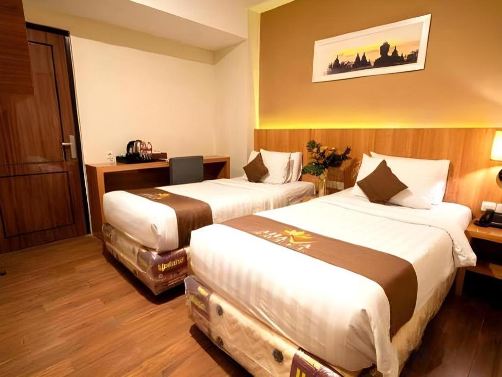 Hotel Ahava Magelang Zewnętrze zdjęcie